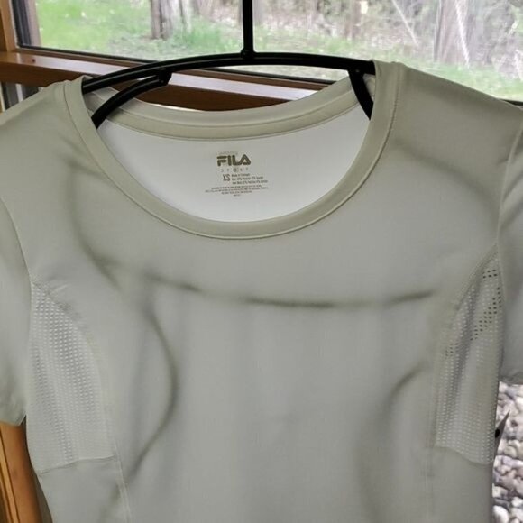 Fila Sport SlimFit Wicking Mesh Vented Short Sleeve White Athletic Sz. XS Shirt - Picture 2 of 9